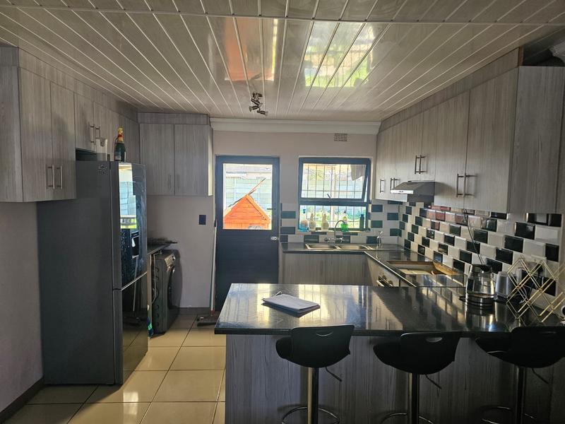 To Let 3 Bedroom Property for Rent in Kraaifontein East Western Cape